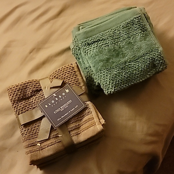 Face Towels - Picture 2 of 3